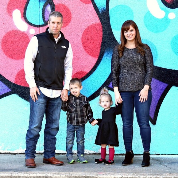 Meet your Posher, Alexie - Picture 1 of 1